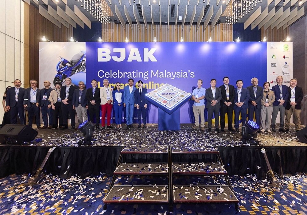 Online insurance platform, Bjak Malaysia, celebrates largest partnership with 16 insurers. — Picture courtesy of Bjak