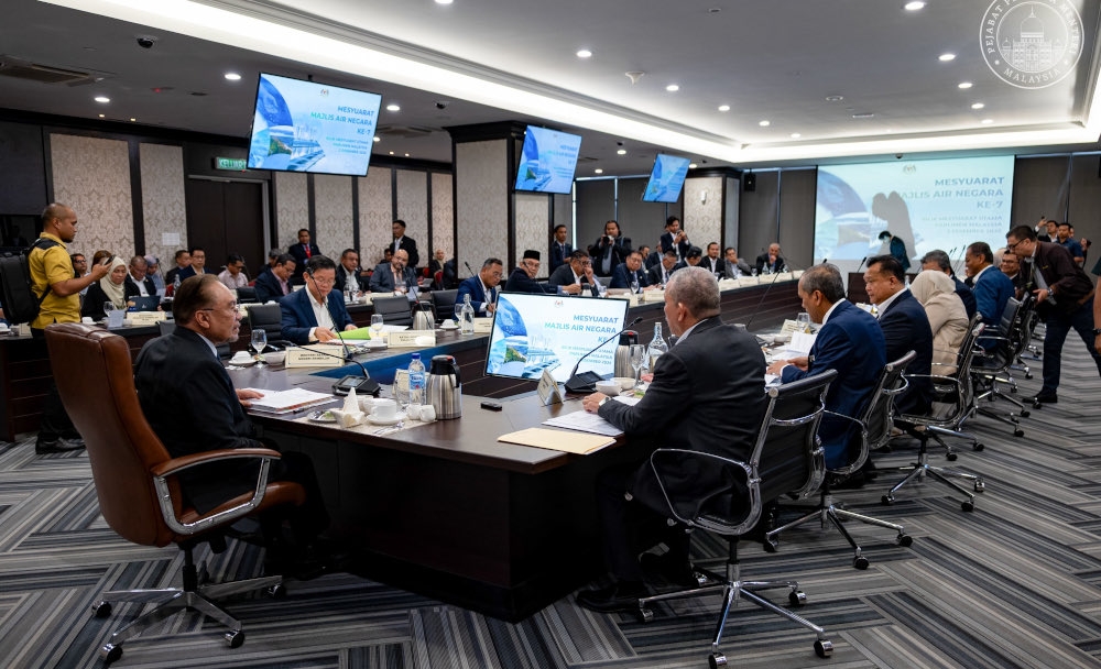 Prime Minister Datuk Seri Anwar Ibrahim chairs the seventh National Water Council Meeting in Kuala Lumpur, December 2, 2025. — Picture from X/Anwar Ibrahim 