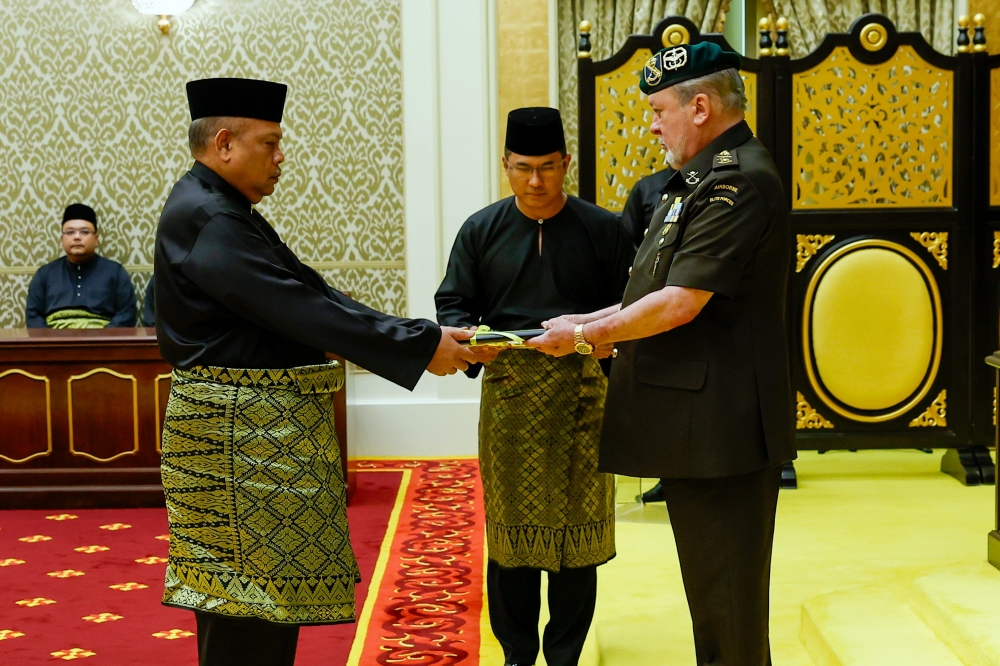 Hashim Hamzah sworn in as 15th Chief Judge of Malaya