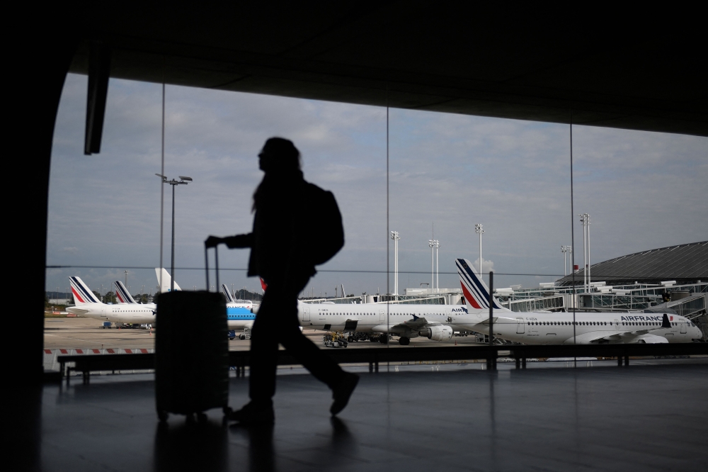 MERS alert in France as two hospitalised after Middle East trip