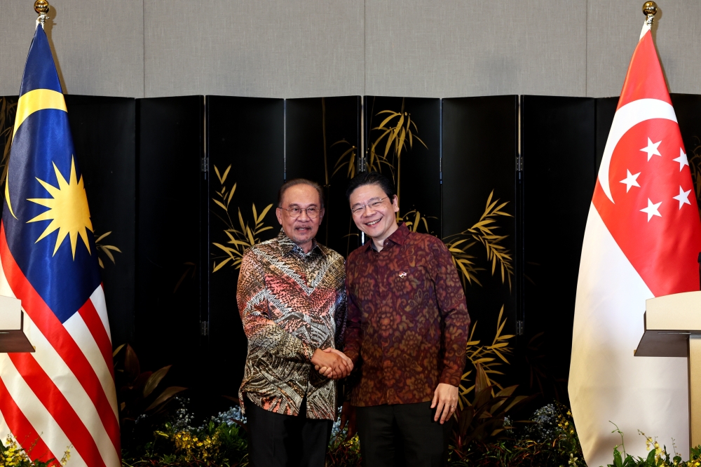 Water no longer a flashpoint, PM Anwar says in Malaysia-Singapore talks — next up: air traffic fixes and tricky maritime boundaries