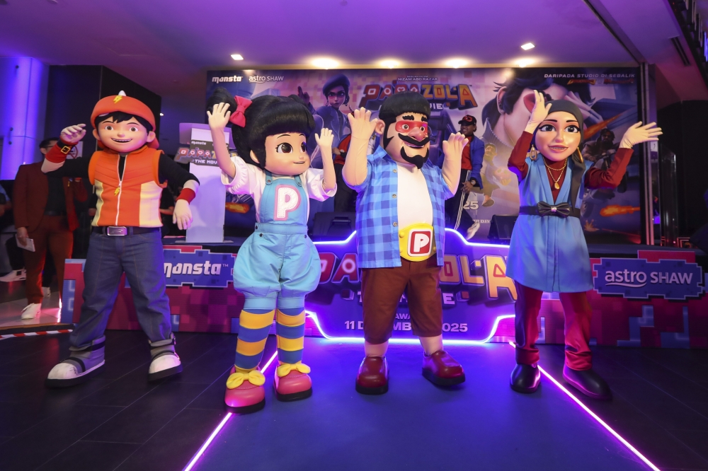 BoBoiBoy, Pipi, Papa Zola, and Mama Zila at the gala premiere of ‘Papa Zola The Movie’ at GSC Mid Valley. — Picture courtesy of Astro Shaw