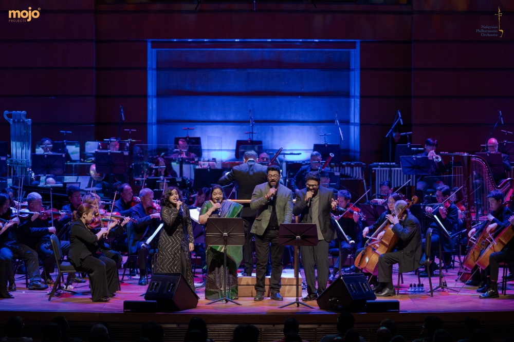 The musical evening ended on a high note, with Chithra and her fellow singers delivering a punchy ‘Ram Bam Bam’.— Picture courtesy of Mojo Projects