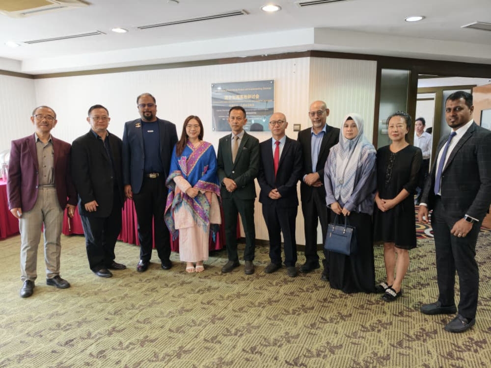 Malaysian representatives — Makiplago Holdings chairman Jamaluddin Ibrahim, Rhaze Telehealth International Sdn Bhd chief executive Munaver Ahmad and Malaysian Tourism Federation president Ganesh Michiel — also expressed interest in widening economic collaboration. — Picture courtesy of Makiplago Holdings Sdn Bhd