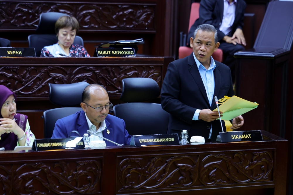 Menteri Besar Datuk Seri Aminuddin Harun said the five largest foreign investments expected to kick off in Negeri Sembilan next year will involve a total investment of more than RM27 billion. — Bernama pic