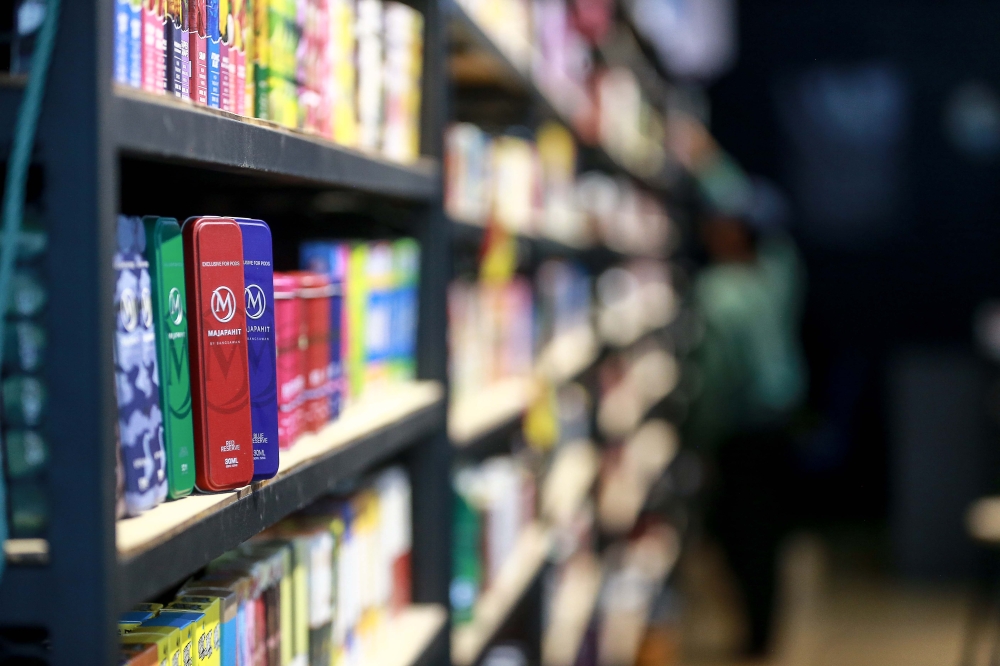 Singapore Kpod peddler faces 21 charges, including rash act against HSA officers