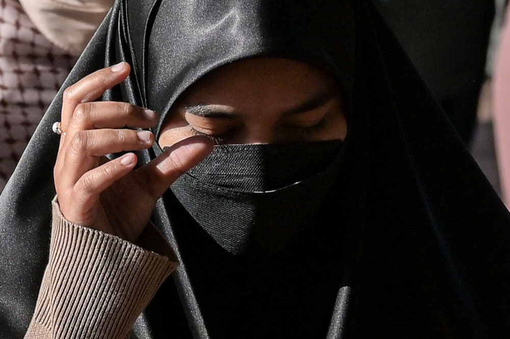 The High Court today set December 23 to rule on whether to stay the five-year prison sentence of Ismanira Abdul Manaf, after prosecutors argued there were no special grounds to justify a pause in her conviction. — Bernama pic