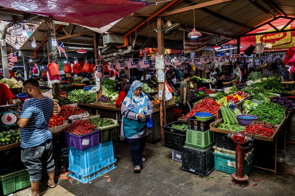 Vegetables displayed for sale at Chow kit wet market in Kuala Lumpur on June 25, 2025. — Picture by Firdaus Latif