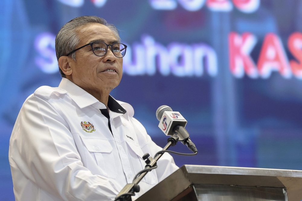 Chief Secretary to the Government Tan Sri Shamsul Azri Abu Bakar said this decision takes into account the needs of frontline services such as security, healthcare and other services that directly interact with the public. — Bernama pic