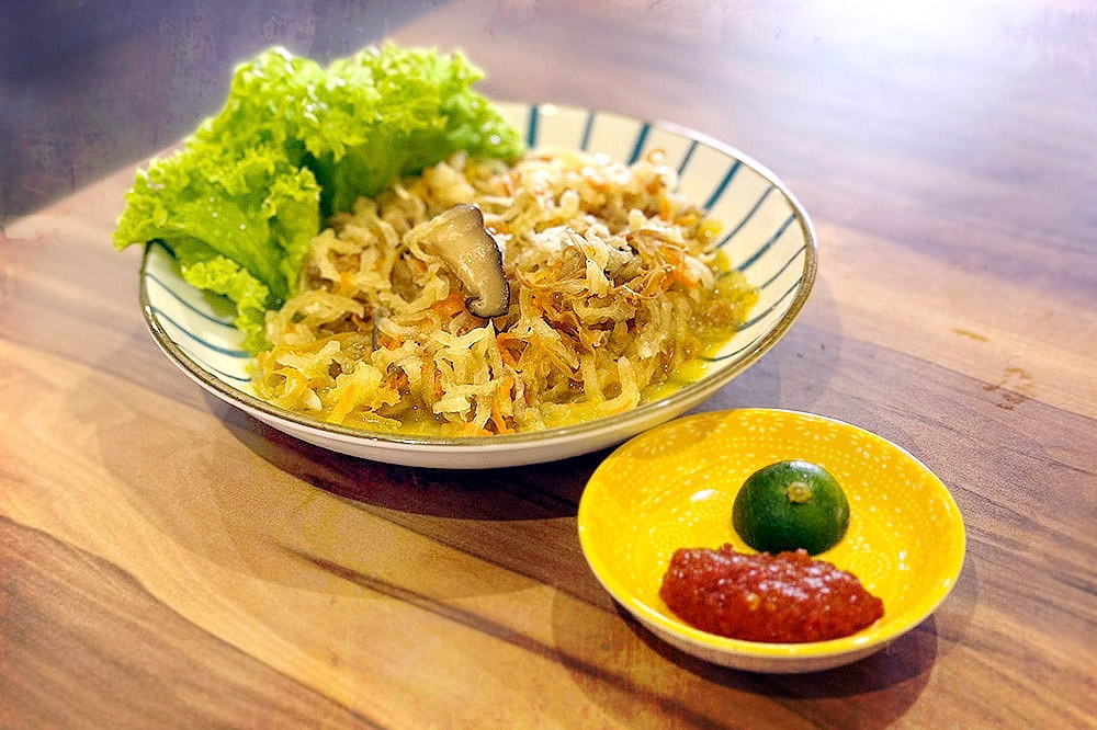 ‘Bang kuang char’, or braised jícama with pork belly. — Picture by CK Lim