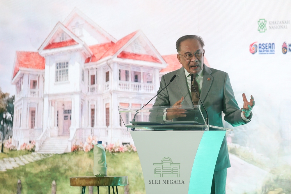 Prime Minister Datuk Seri Anwar Ibrahim speaks at the Seri Negara in Kuala Lumpur on December 15, 2025. — Picture by Yusof Isa
