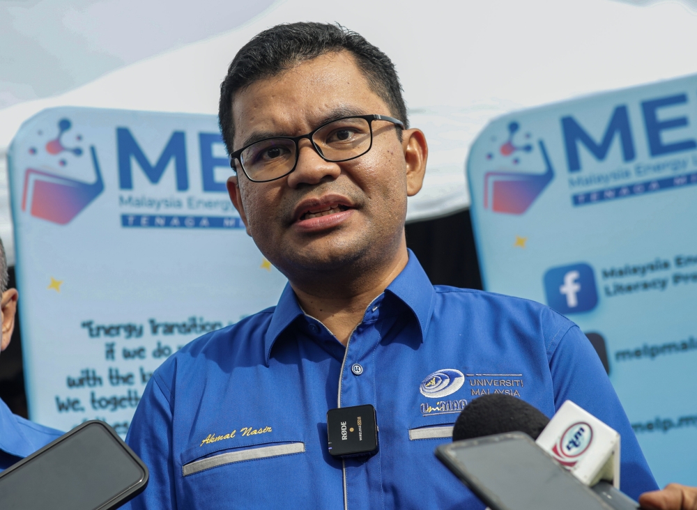 Akmal Nasrullah succeeds Rafizi Ramli as Malaysia’s new Economy Minister