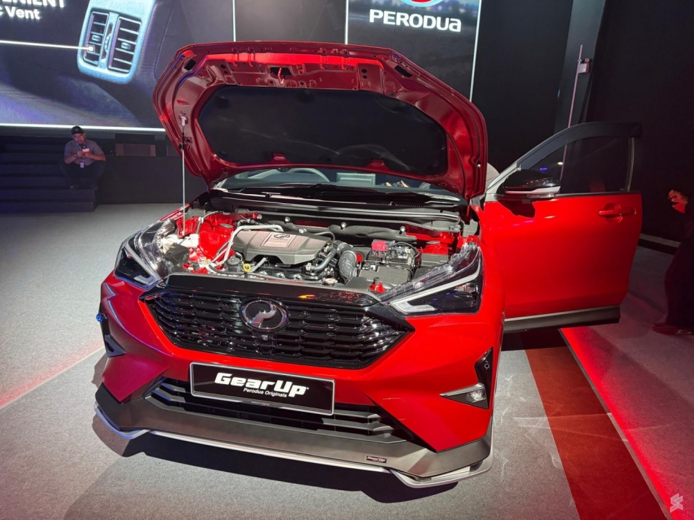 Power comes from a 1.5-litre naturally aspirated engine paired with a D-CVT for efficiency-focused driving.