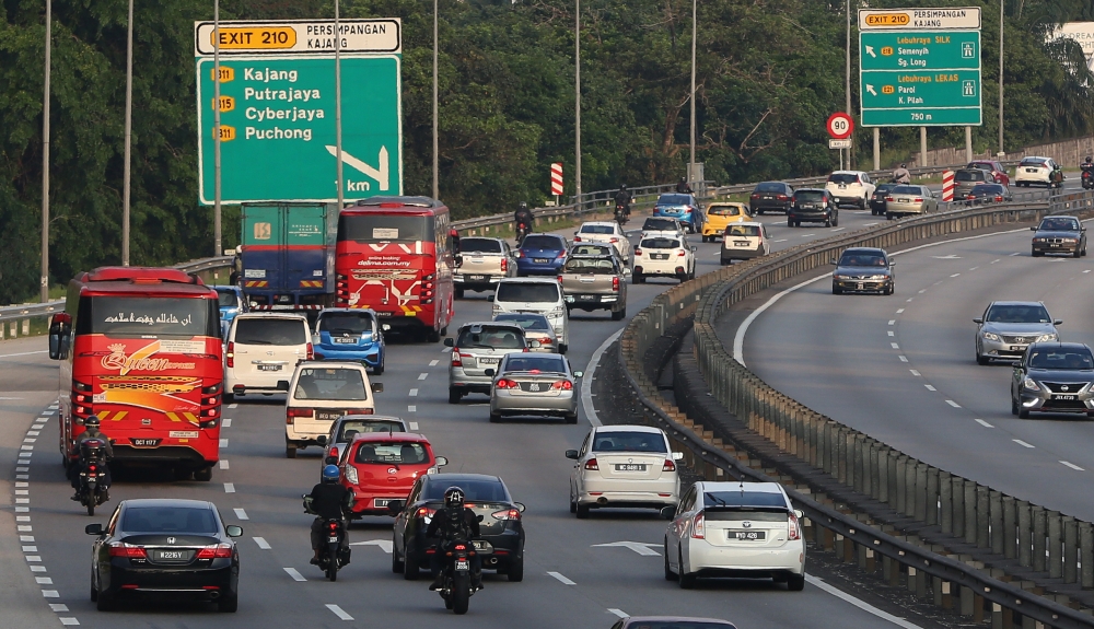 Holiday cheer on the highways: 50pc toll discount for Christmas travellers on Dec 23–24
