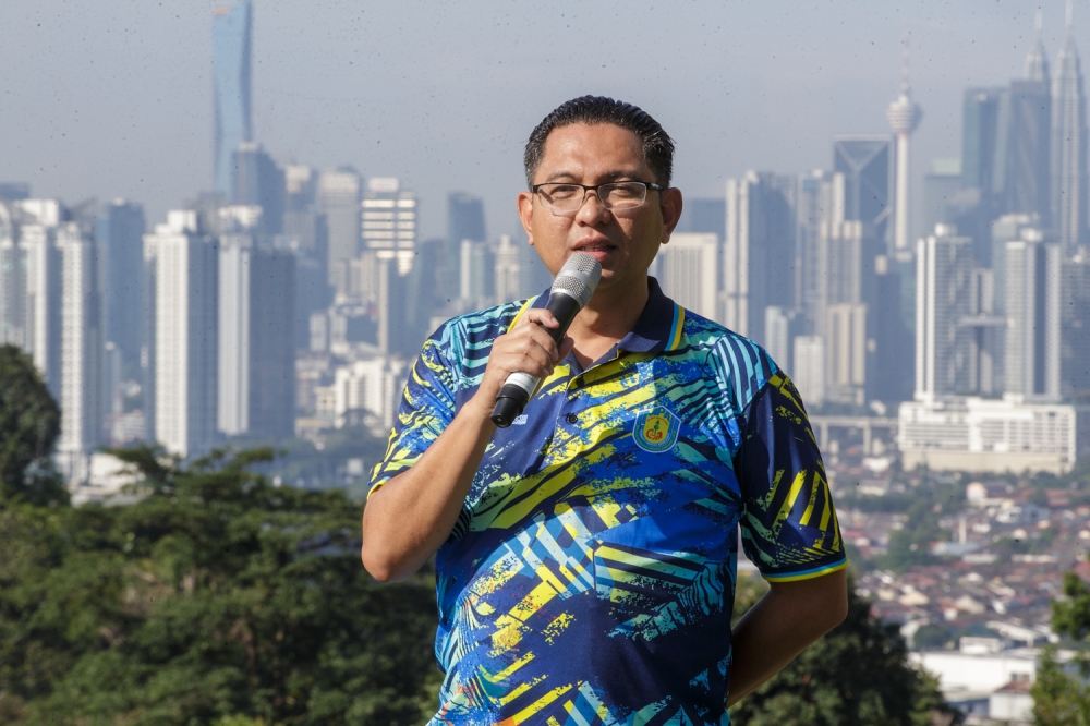 MPAJ deputy president Hasrolnizam Shaari speaks to Malay Mail during the National Field Archery Championship at Panorama Bukit Antarabangsa, Hulu Kelang, Ampang Jaya today. — Picture by Raymond Manuel