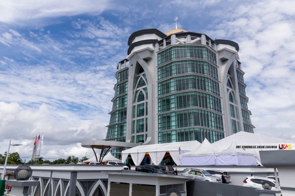 A view of the Sri Aman Islamic Complex. — Ukas pic