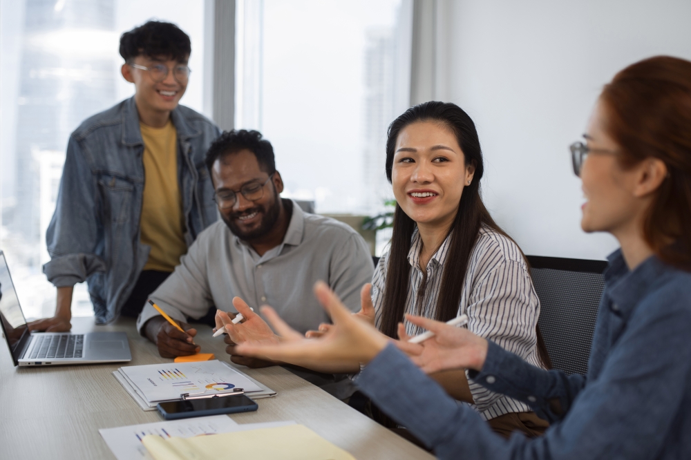 The use of ‘lah’ in the workplace is more than just a habit; to the author, it reflects shared understanding, solidarity and a sense of closeness through humour and informality that can make stressful days feel a little lighter. — Freepik pic 