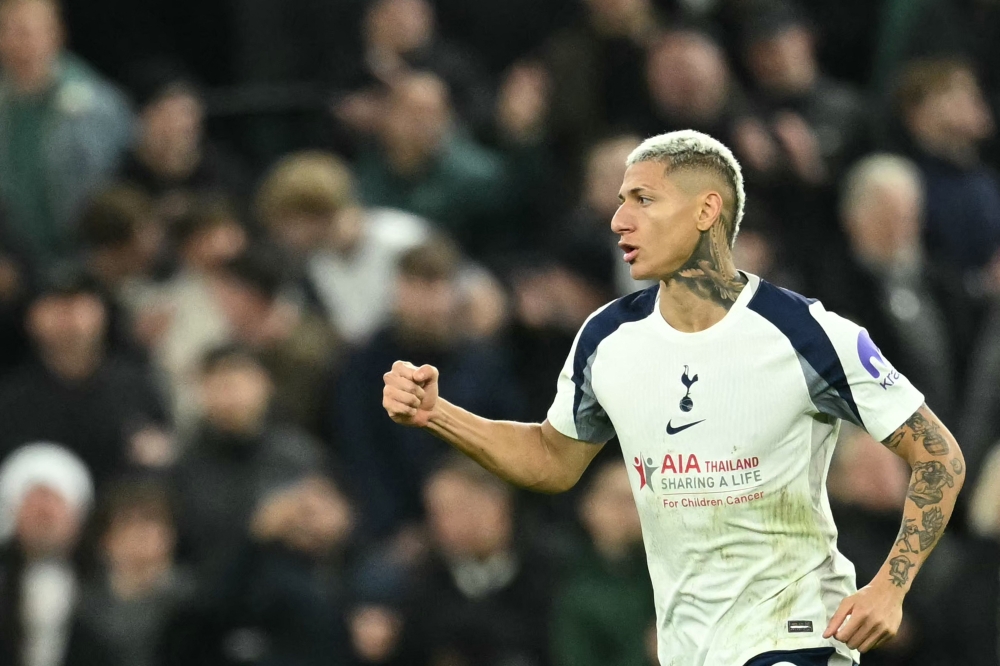 A festive break Spurs can’t afford? Frank defends Christmas Day off amid slump