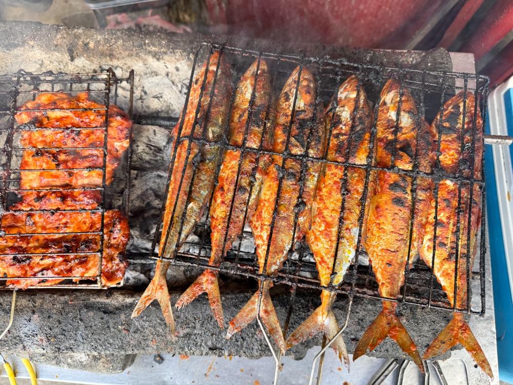 When in the city centre, drop by Lorong Ceylon’s Fatimah Corner for perfectly cooked ‘ikan bakar’ for lunch