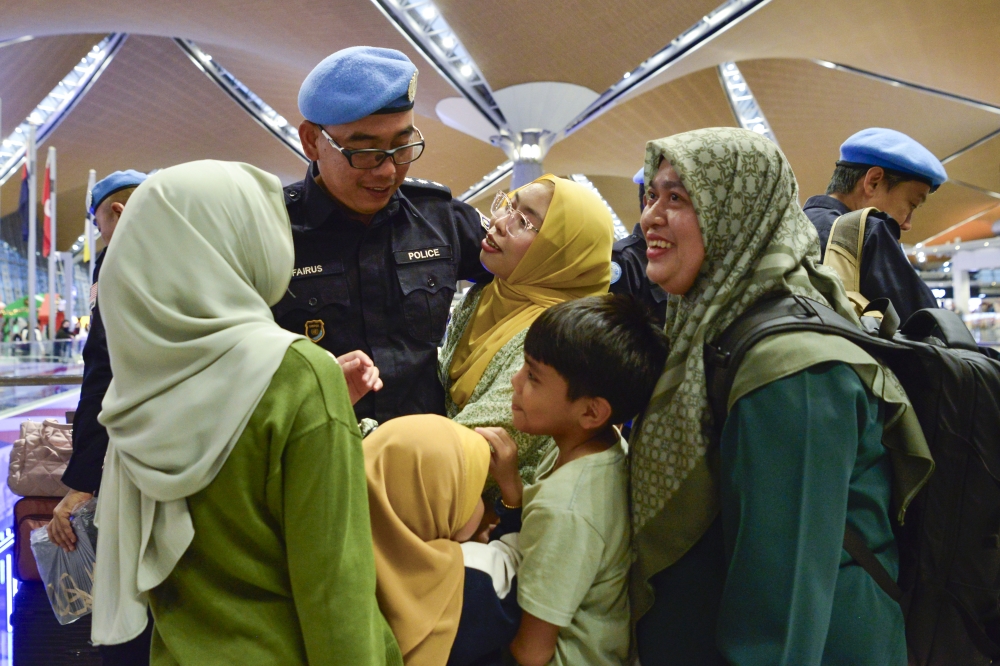 Thirteen Malaysian police officers return after UN peacekeeping mission in South Sudan
