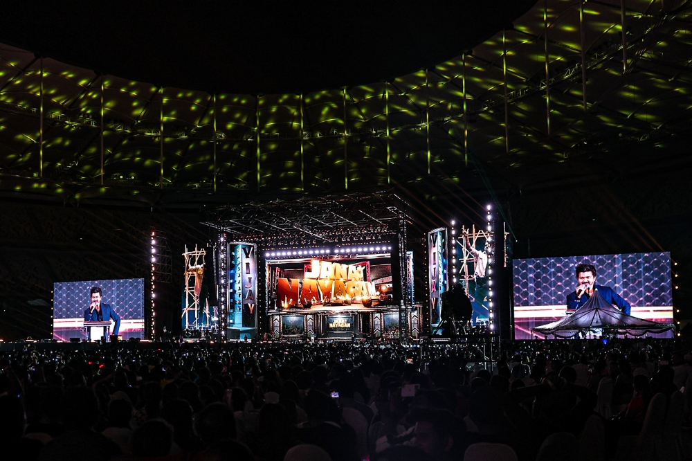 The event, attended by leading figures from the Tamil film industry, entered the Malaysia Book of Records for the highest turnout at an audio launch. — Bernama pic