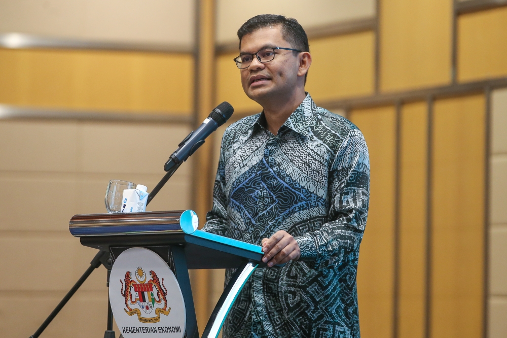 Economy Minister Datuk Seri Akmal Nasrullah Mohd Nasir today declared 2026 as the ‘year of execution’. — Picture by Yusof Mat Isa