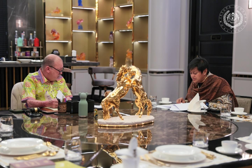 ‘People have a right to feel disappointed,’ King warns on abuse of power