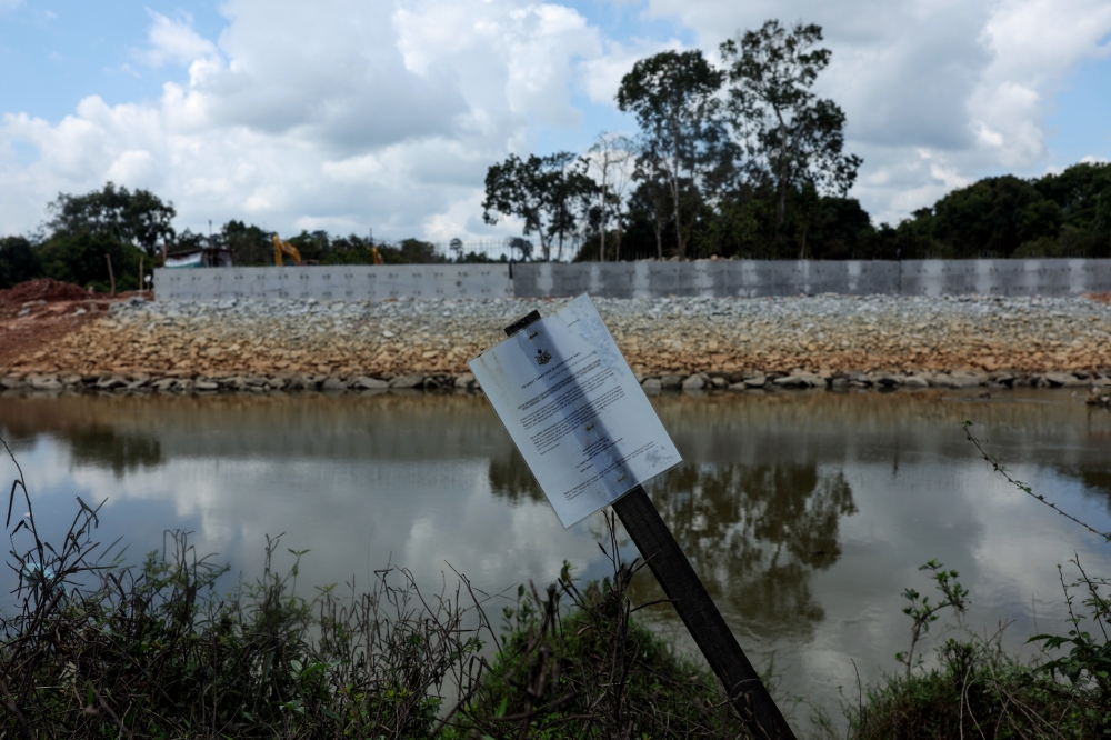 Bomb attacks: Police advise Kelantan folk to postpone travel to southern Thailand