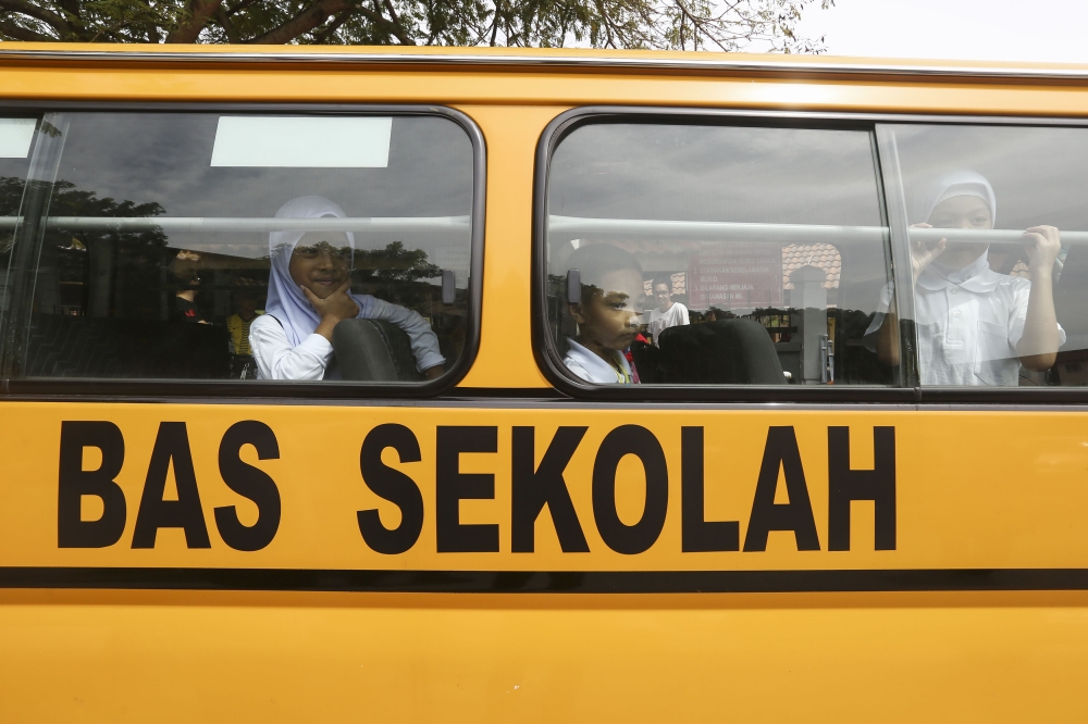 From Sarawak to nationwide: MIC moots free school bus, Putrajaya to cover costs