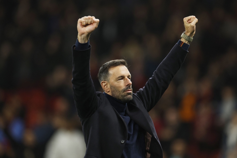 Dutch legend Van Nistelrooy back to help Netherlands chase World Cup glory