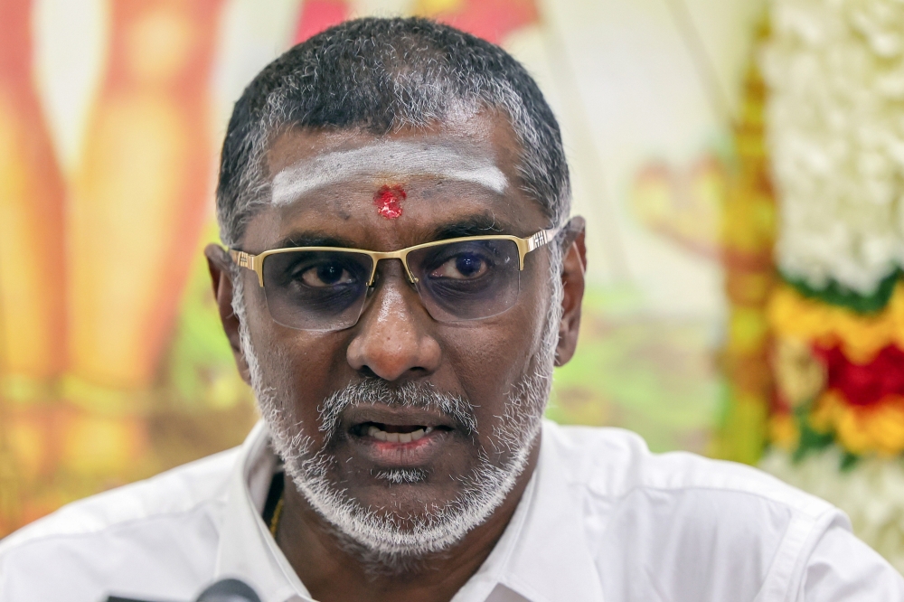 RSN Rayer speaks on festival readiness in George Town January 17, 2026, as Penang prepares to welcome more than a million Thaipusam devotees. — Bernama pic