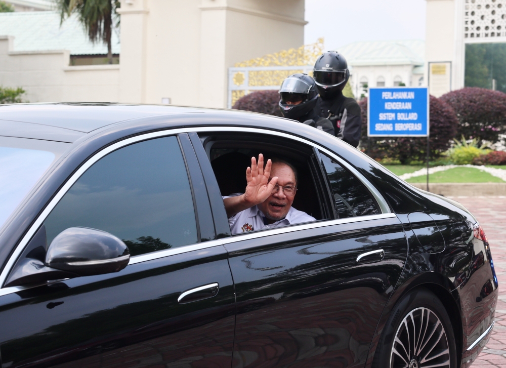 PM urges MPs to prioritise duties, focus on key reform Bills as Parliament session begins