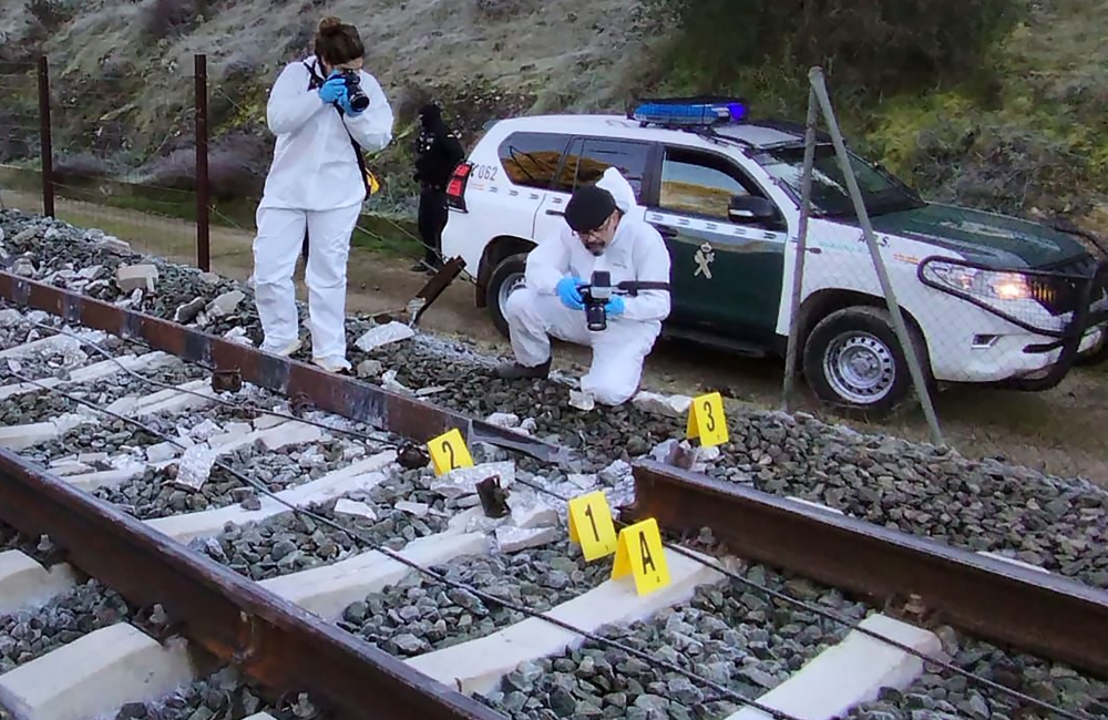 Spain begins national mourning after 41 killed in high-speed train crash