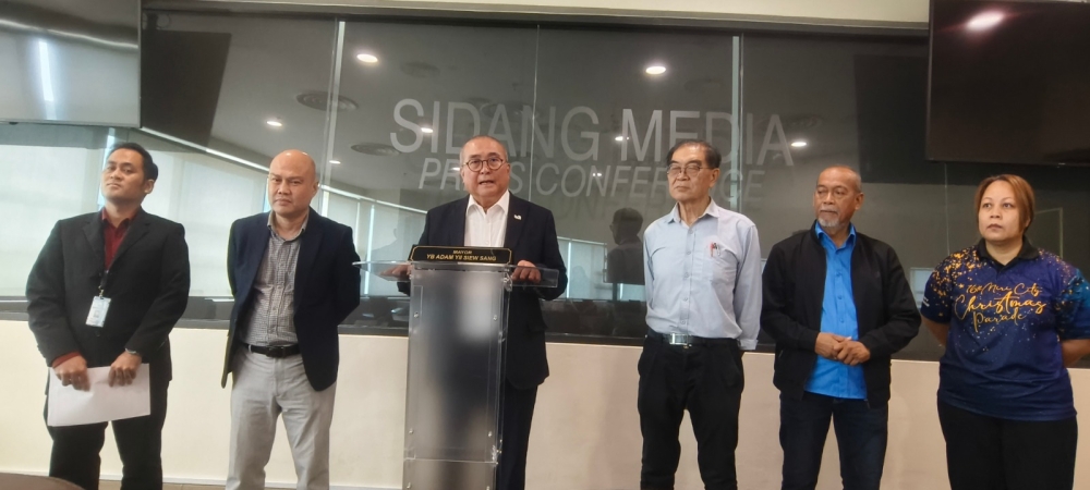 Parts of Miri suspension bridge closed for safety checks after visitor injured, mayor says