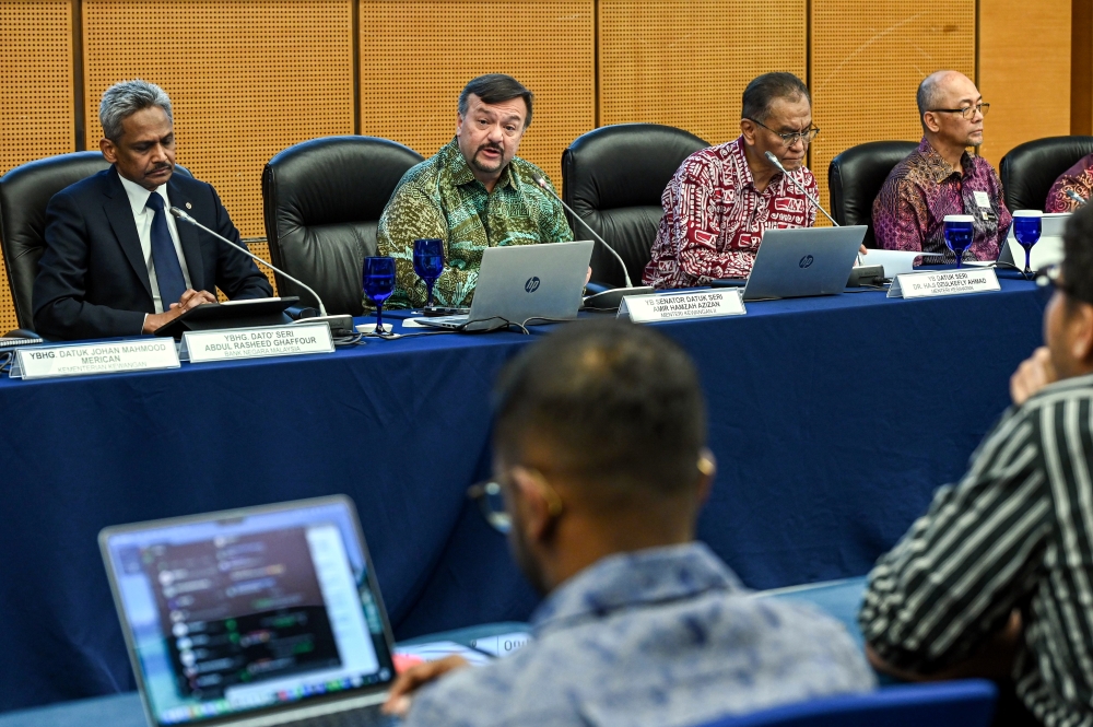 Bank Negara Malaysia will strengthen regulatory requirements for all medical and health insurance/takaful said Finance Minister II Datuk Seri Amir Hamzah Azizan. — Bernama pic