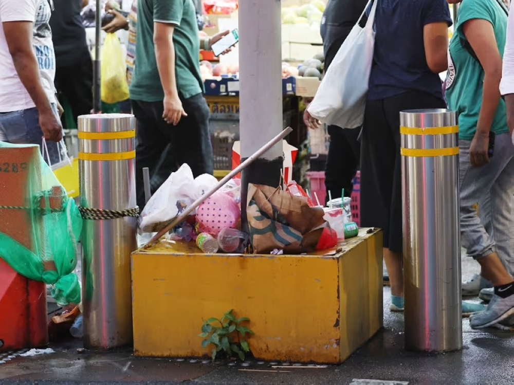 In Johor, two foreigners become first in Malaysia charged under new anti-littering law