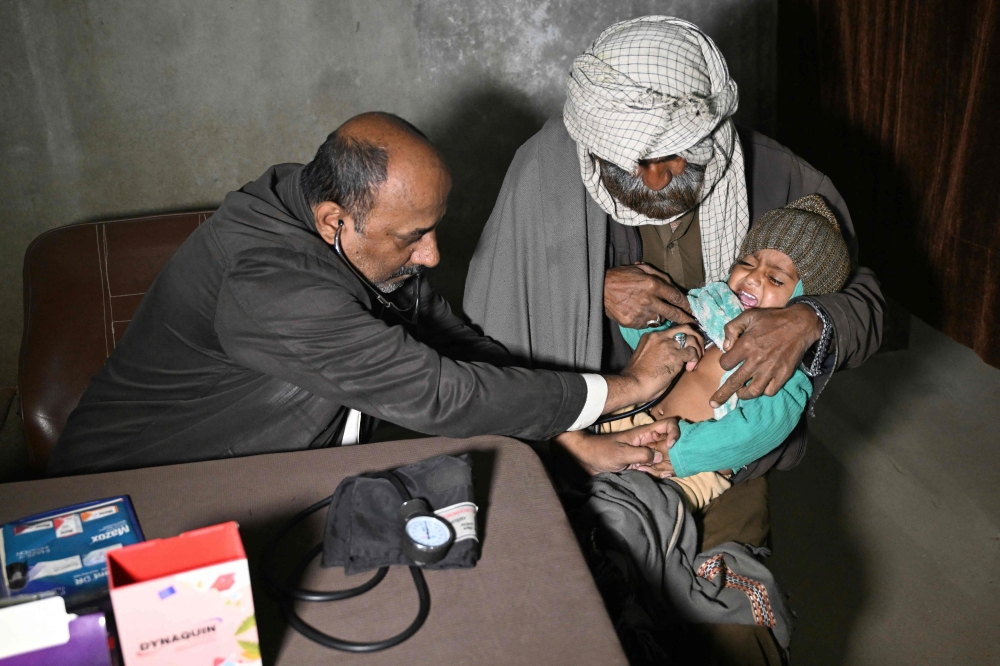 Fake doctors thrive in Pakistan, putting poor patients at risk