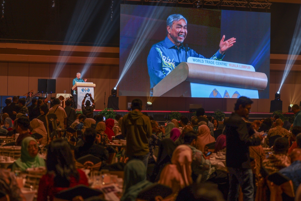 Zahid calls for ‘serumpun’ reciprocity, urging Indonesia to open doors to Malaysian books, music and films