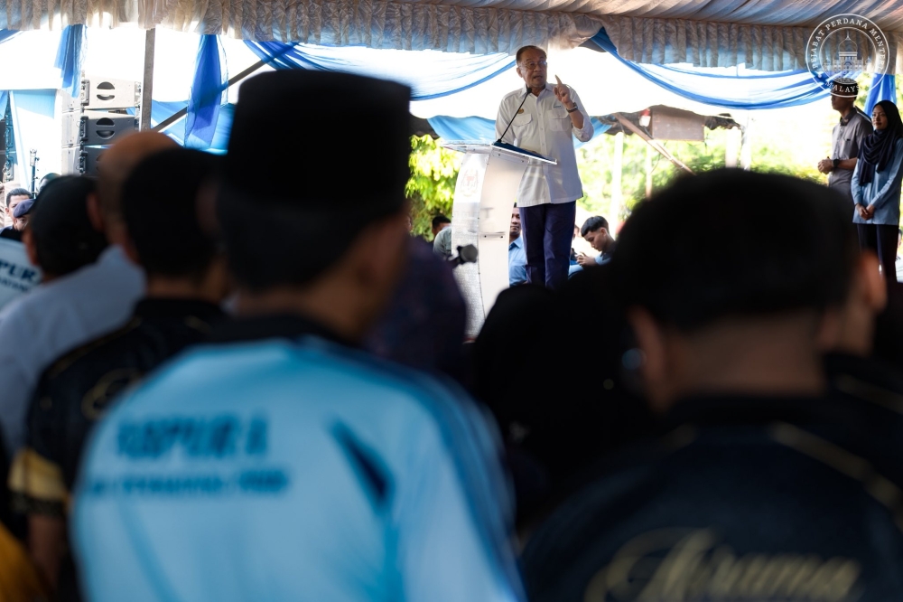 Anwar pledges stronger support for ‘pondok’ schools, urges balance of faith and AI-era skills