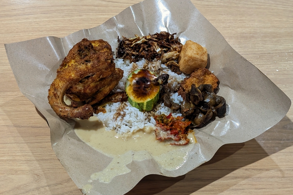 In Damansara Utama, get your ‘ayam gepuk’ fix at Gepuk District in the newly reopened Uptown Eats food court