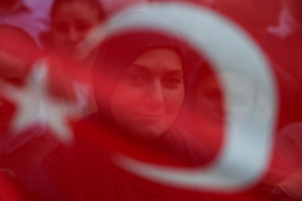 Outrage after headless body of woman found in Istanbul rubbish bin