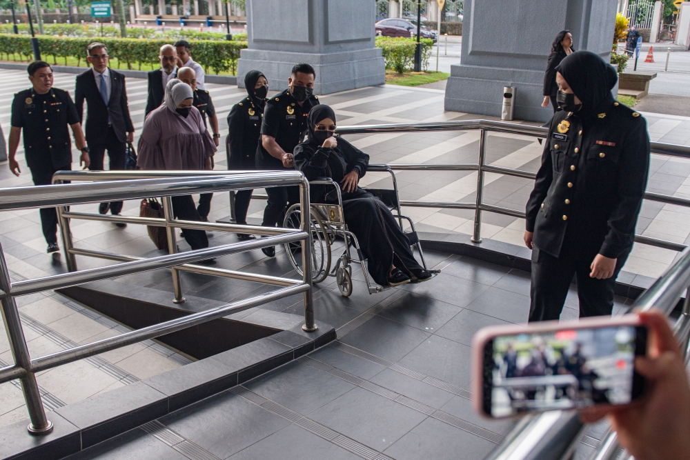 Wife of ex-Army chief hit with new money laundering charge in Terengganu