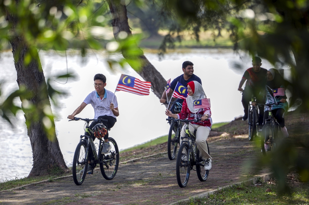 The author says that ensuring that national language and history are not treated as optional extras is a necessity if Malaysia’s education ecosystem to be trusted, especially by Malaysians. — Bernama pic