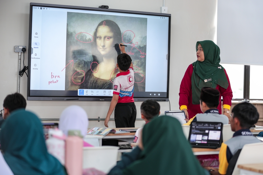 Bangsa Johor digital-first school project pays early dividends — with parents emerging as its strongest advocates