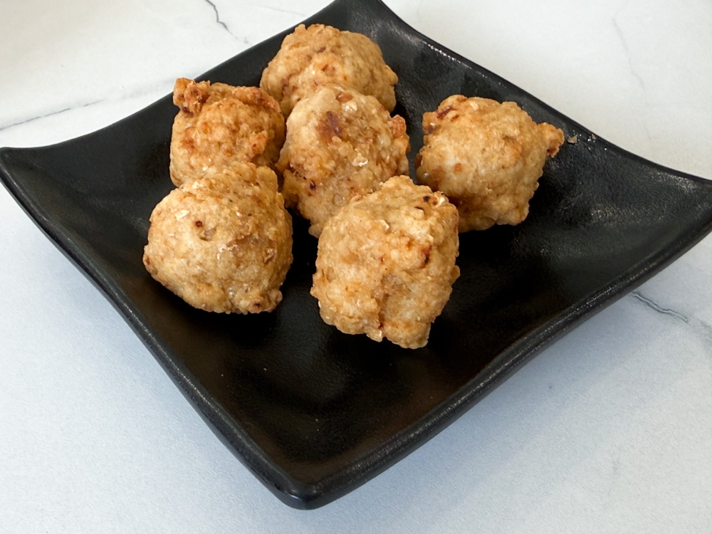 Fried Ball with its savoury fish paste and crunchy exterior reminds one of the ‘char yuen’ usually served in Kampar fish ball noodles. — Picture by Lee Khang Yi