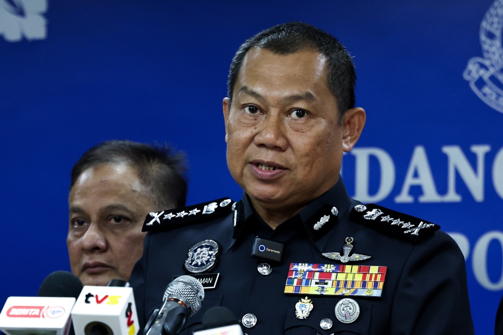 Suspected loan shark hirelings to face charges over Molotov cocktail attacks in Johor