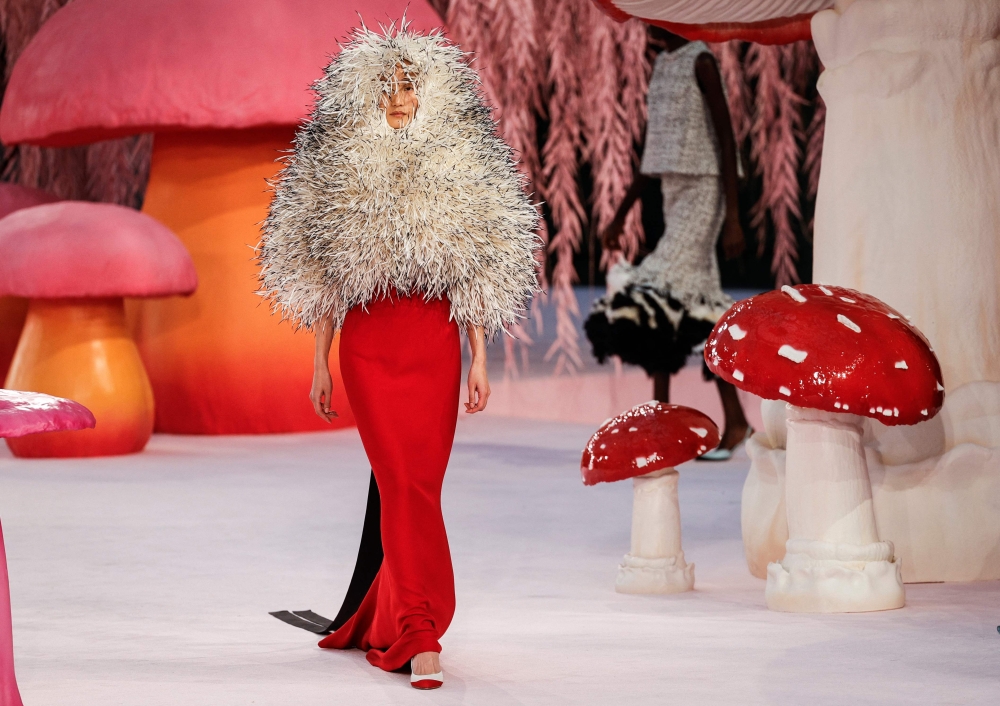 Chanel takes flight: Blazy’s bird-inspired couture lands in Paris