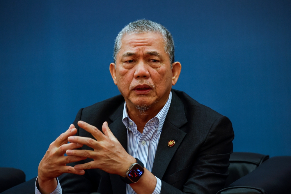 DPM Fadillah unveils KLIA Aeropolis solar farm and battery project as Malaysia powers up energy transition