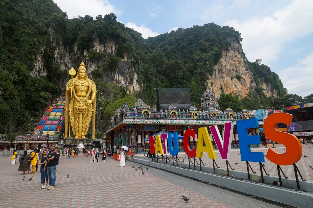 Batu Caves escalator issues to be settled by July, says temple chairman