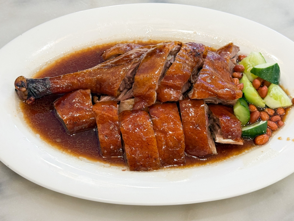 Hong Kong-style roast goose has landed in PJ SS2 with the opening of Restoran Yat Gor Roasted Goose Noodle House